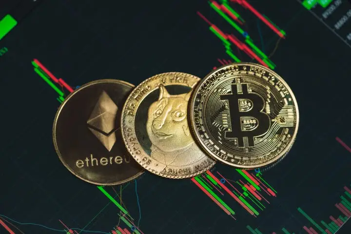 Bitcoin Bounces; Ethereum, Dogecoin Disappoint: ‘$69K Must Break,’ Technical Analyst Points Out